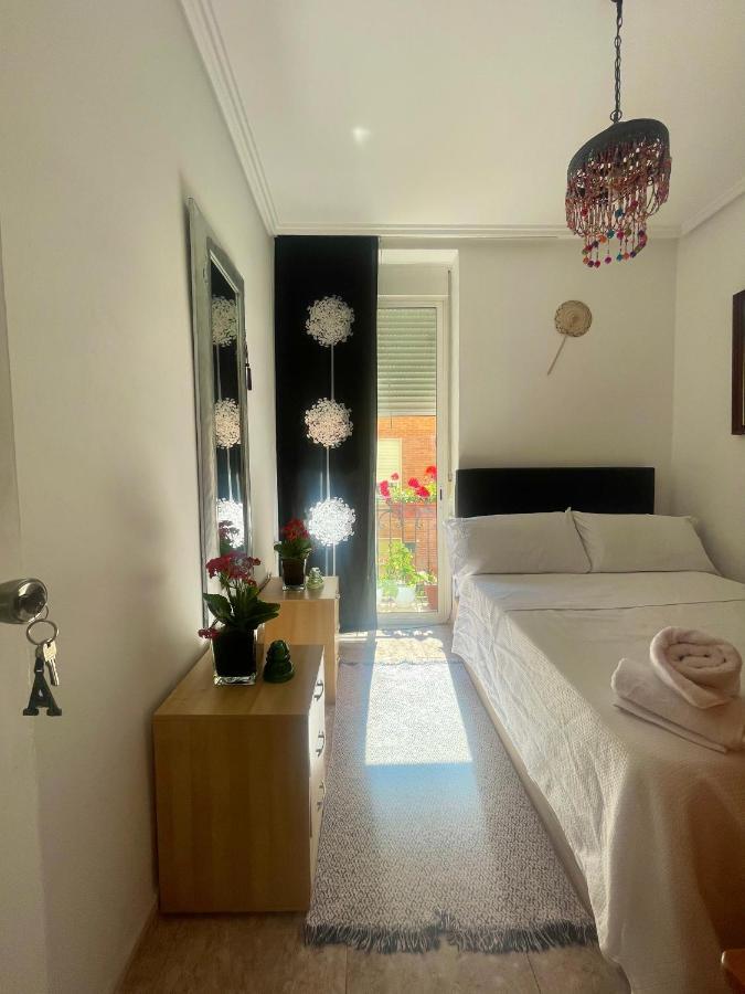 Habitacion Privada En Piso Compartido Valencia Exteriör bild